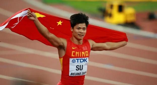 利物浦压哨绝杀苏炳添，全场沸腾！经典一战再现传奇